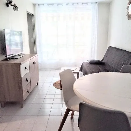Appartamento Plage, Entier , Piscine,parking,plage à 200m Fréjus
