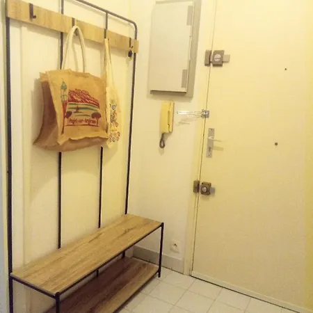 Plage, Entier , Piscine,parking,plage A 200m Apartment