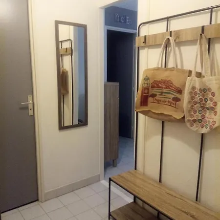 Plage, Entier , Piscine,parking,plage A 200m Apartment *